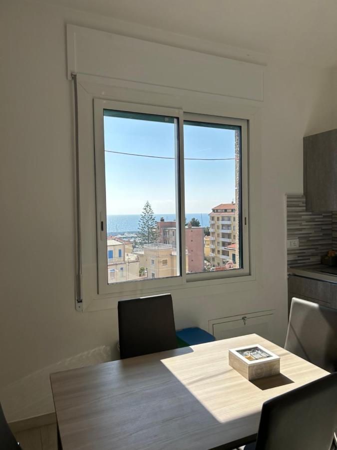 Da Mariella Case Vacanza - Bilocale Sunset Vista Mare Sanremo Exterior photo